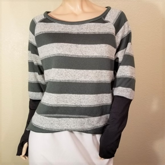 Mondetta Sweaters - Mondetta Grey Striped Large Sweater w/ Thumb Holes